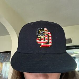 Padres Fourth of July hat, size 7 and 3/8